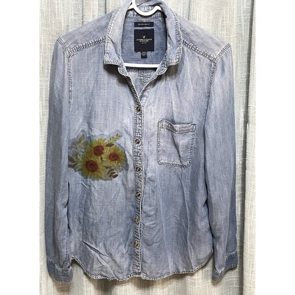 American Eagle Boyfriend Fit Button Up Super Soft Denim Altered Shirt Size Lg - Picture 1 of 8